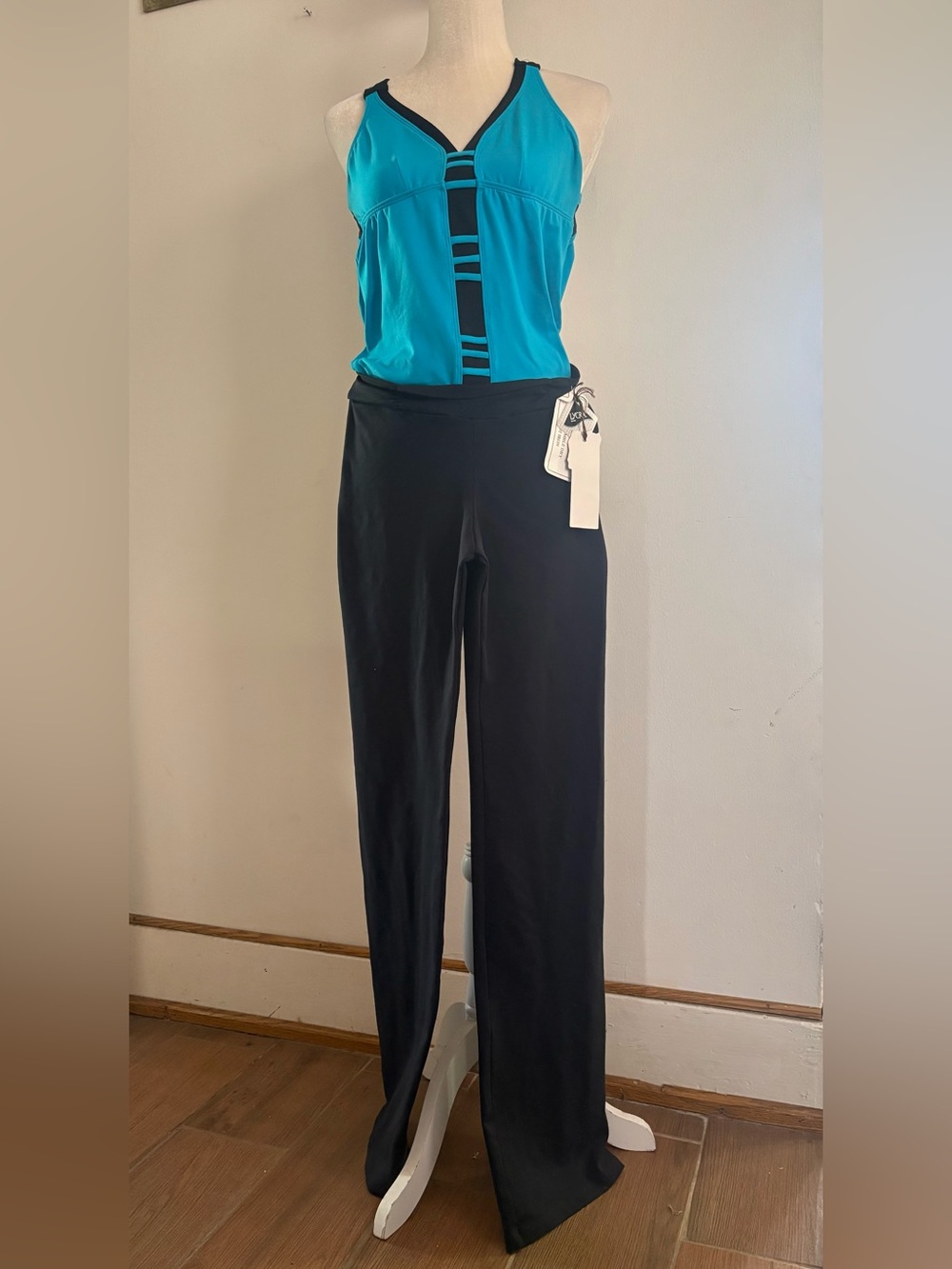 NWT PROTOKOLO Teal and Black Women's Jumpsuit - Sleeveless V-Neck Lsz